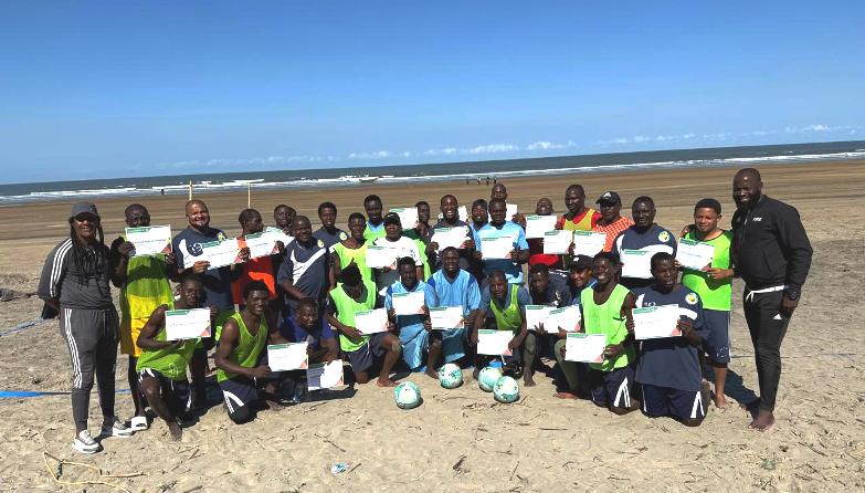 FMF encerra Curso de Treinadores de Futebol de Praia e reforça aposta no desenvolvimento da modalidade